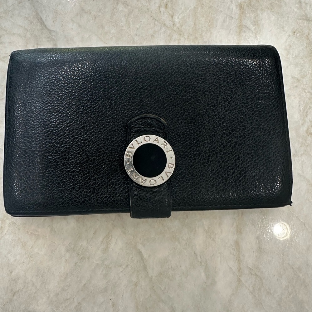 Bvlgari black leather wallet,Good condition